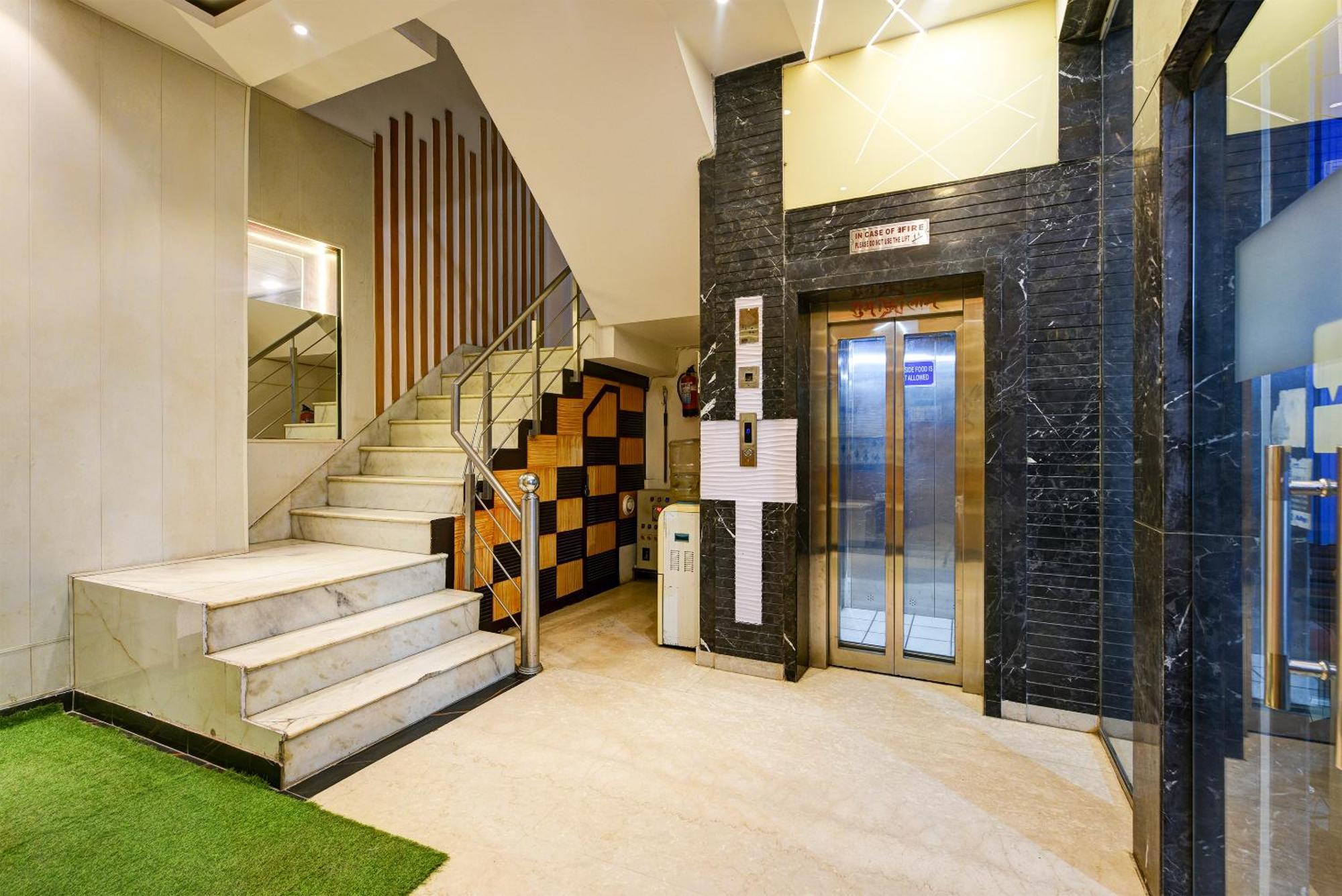 Hotel Shri Vinayak In City Centre At New Delhi Railway Station-By Rcg Hotels Eksteriør bilde