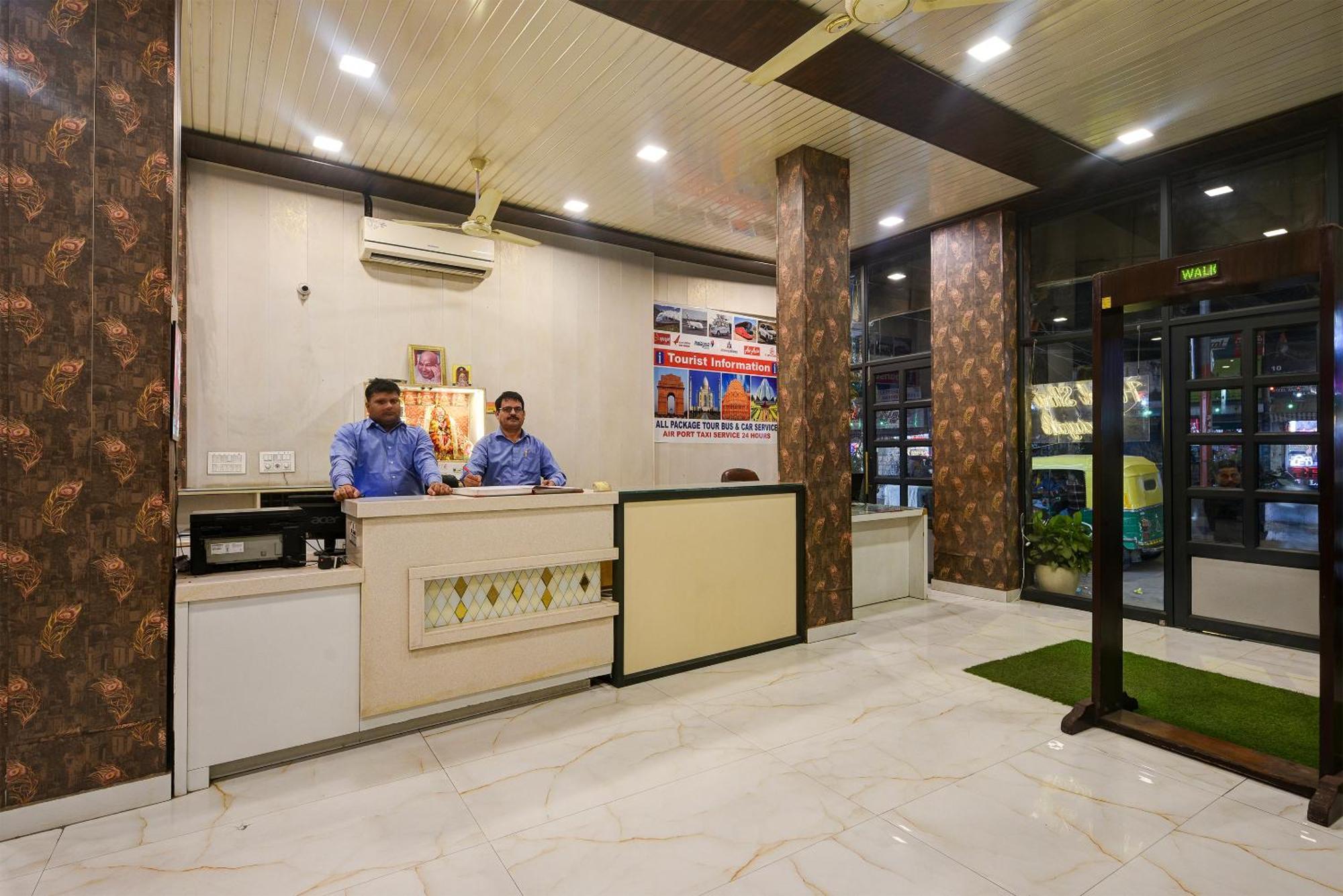 Hotel Shri Vinayak In City Centre At New Delhi Railway Station-By Rcg Hotels Eksteriør bilde