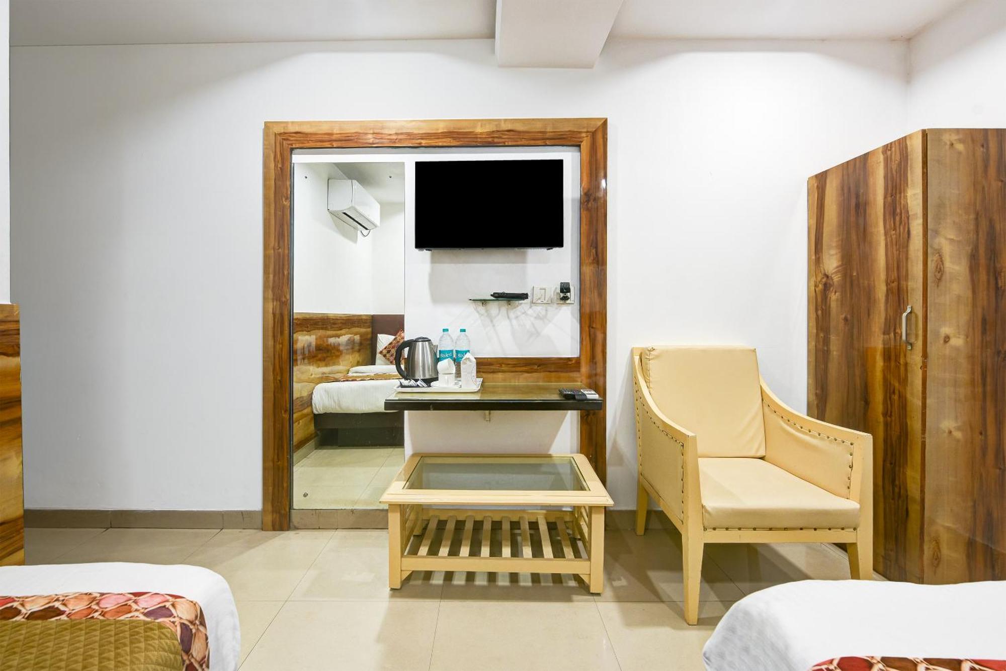 Hotel Shri Vinayak In City Centre At New Delhi Railway Station-By Rcg Hotels Eksteriør bilde