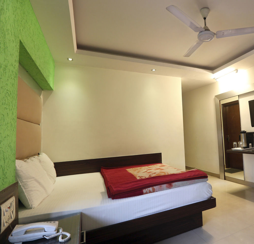 Hotel Shri Vinayak In City Centre At New Delhi Railway Station-By Rcg Hotels Eksteriør bilde